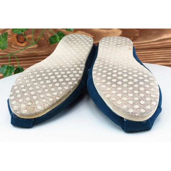 Toms Size 7 M Blue Round Toe Flat Fabric Women - Picture 7 of 7